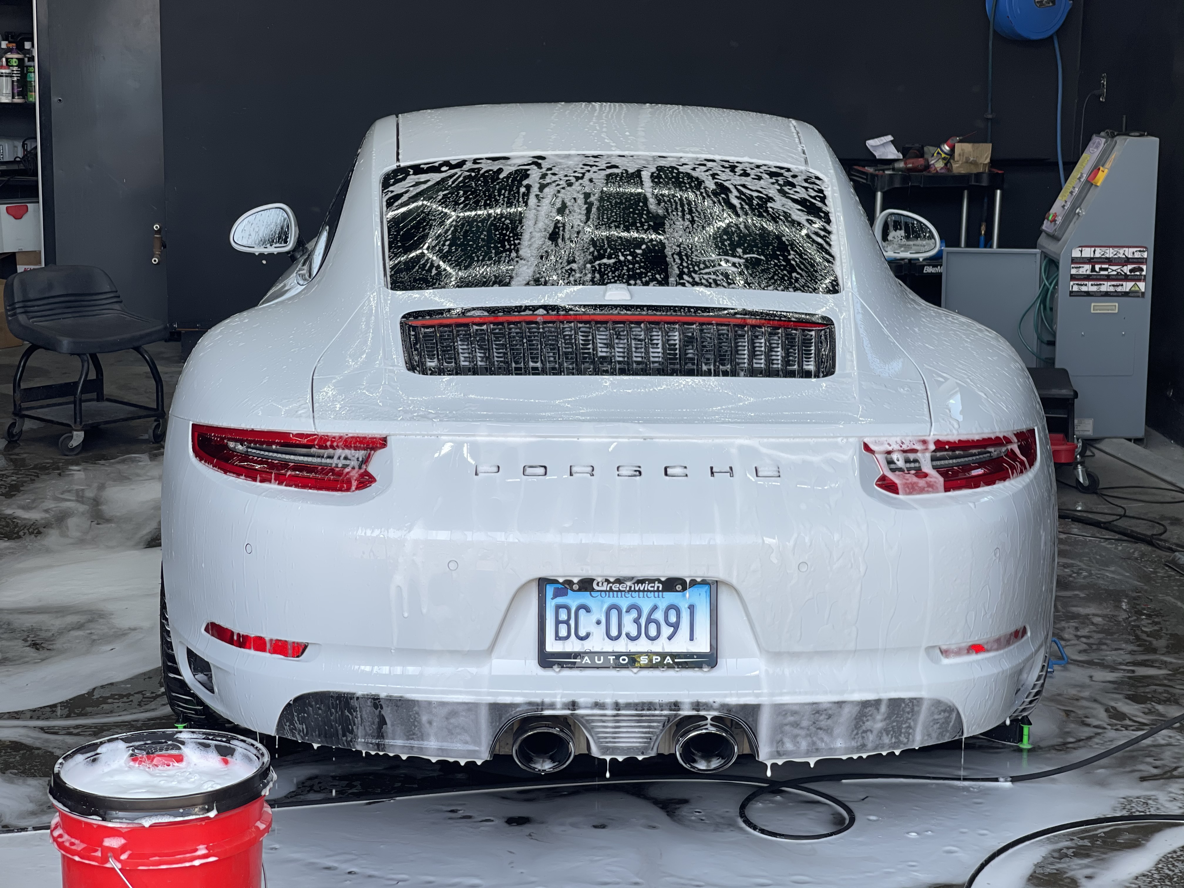 Porsche 911 Detailing